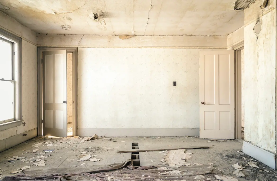 Waste disposal crew managing a cleanout project in Westlake